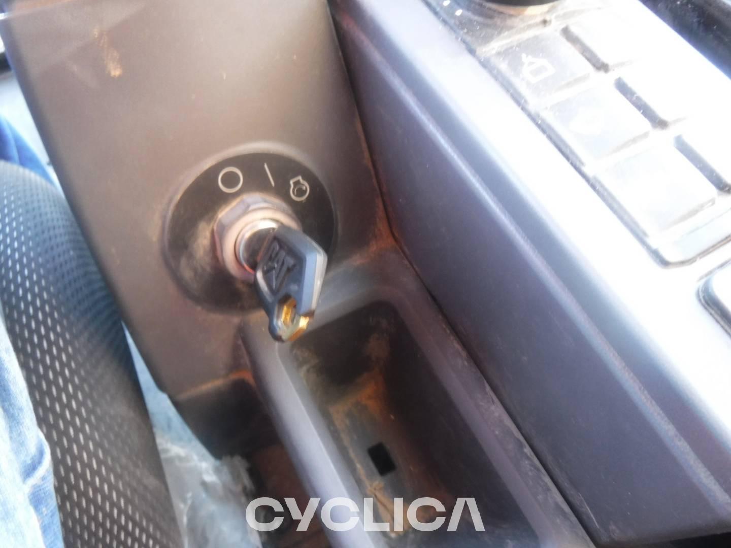 Eskavatorë me Zinxhirë  307.5-07 GW703221 - 19