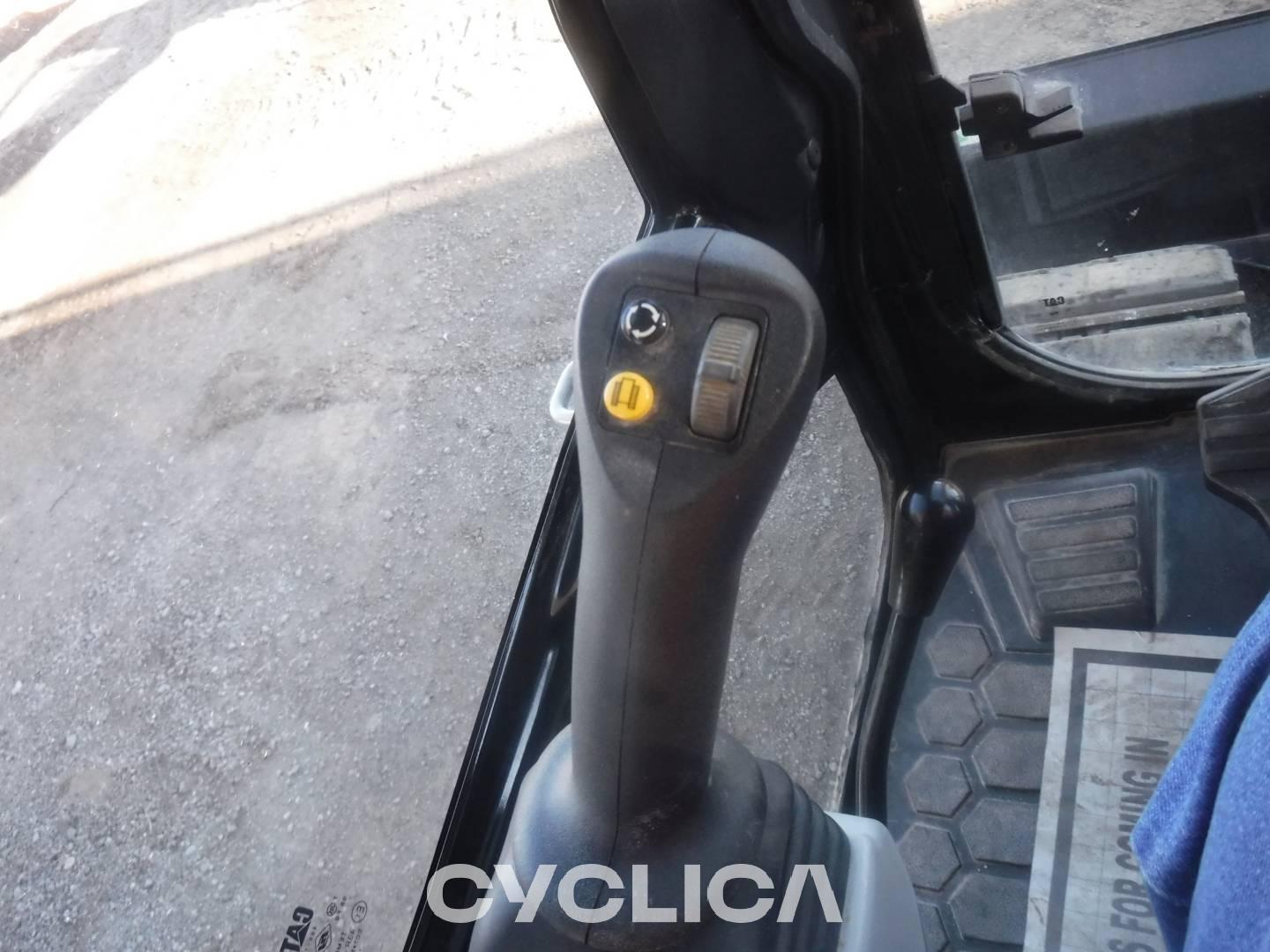 Eskavatorë me Zinxhirë  307.5-07 GW703221 - 22