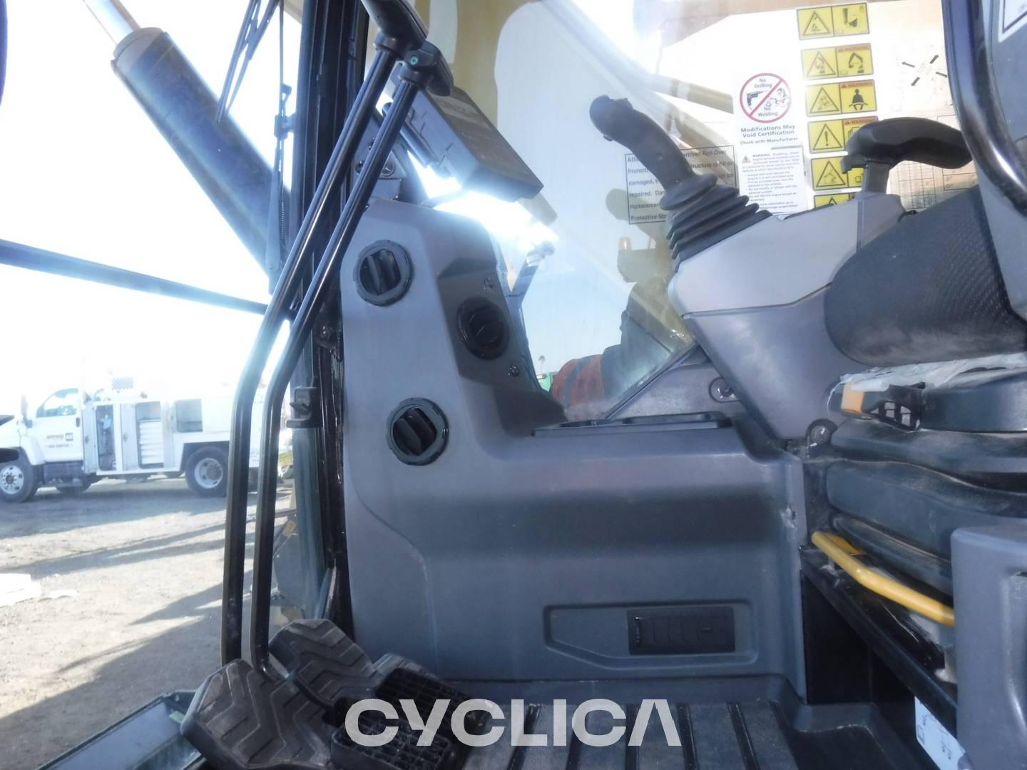 Eskavatorë me Zinxhirë  307.5-07 GW703221 - 25