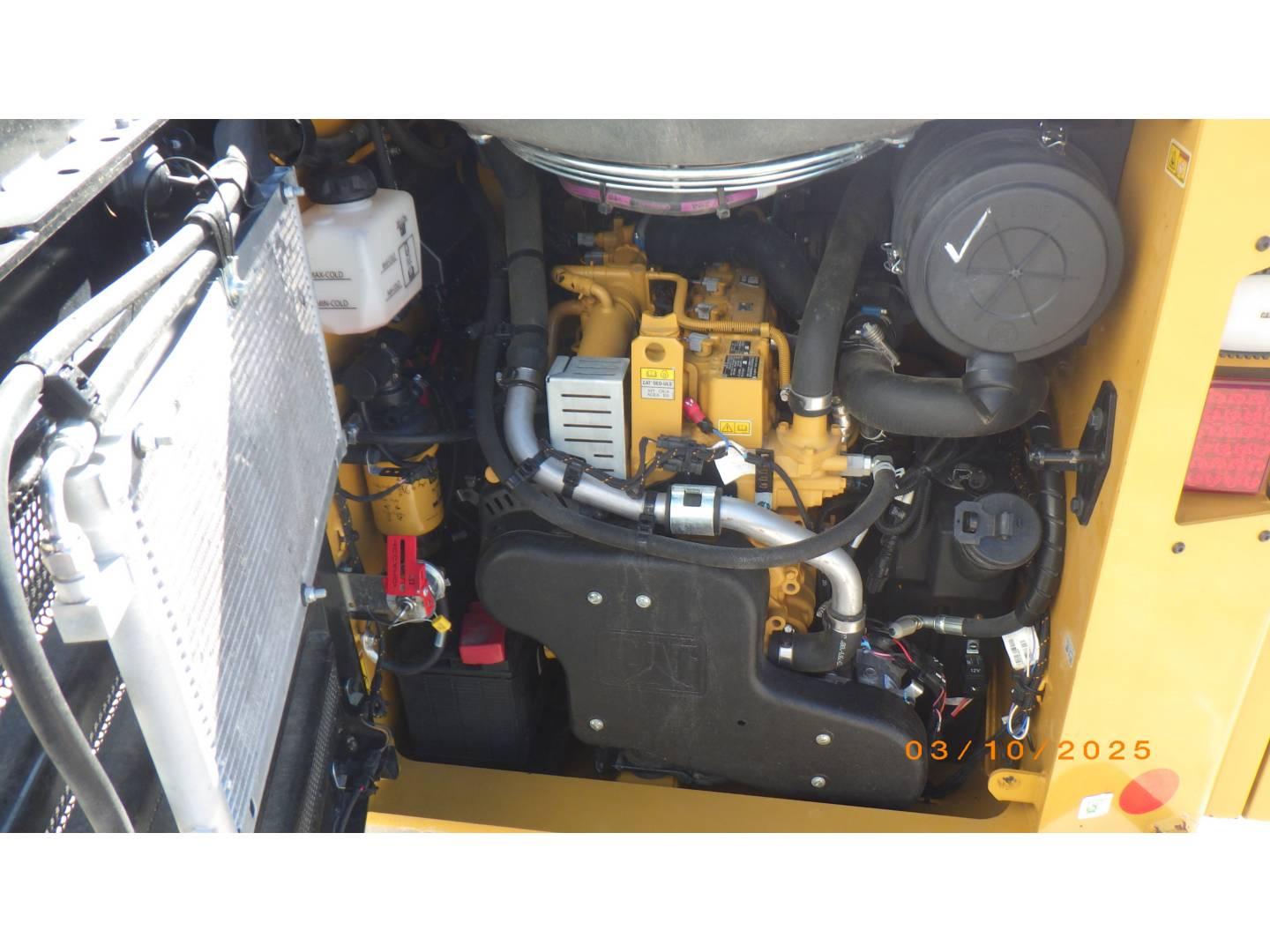Skid steers  262D3 TP401904 - 8