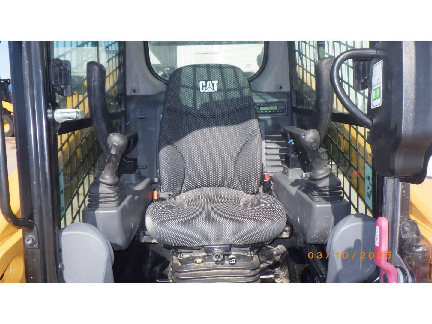 Skid steers  262D3 TP401904 - 13