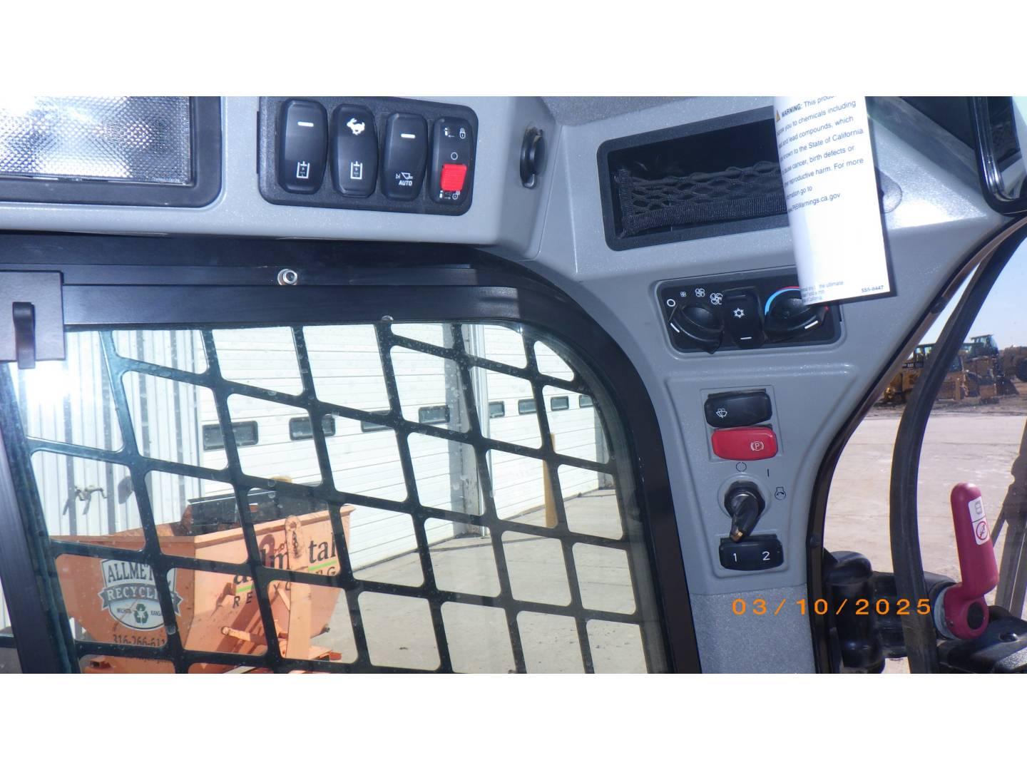 Skid steers  262D3 TP401904 - 14