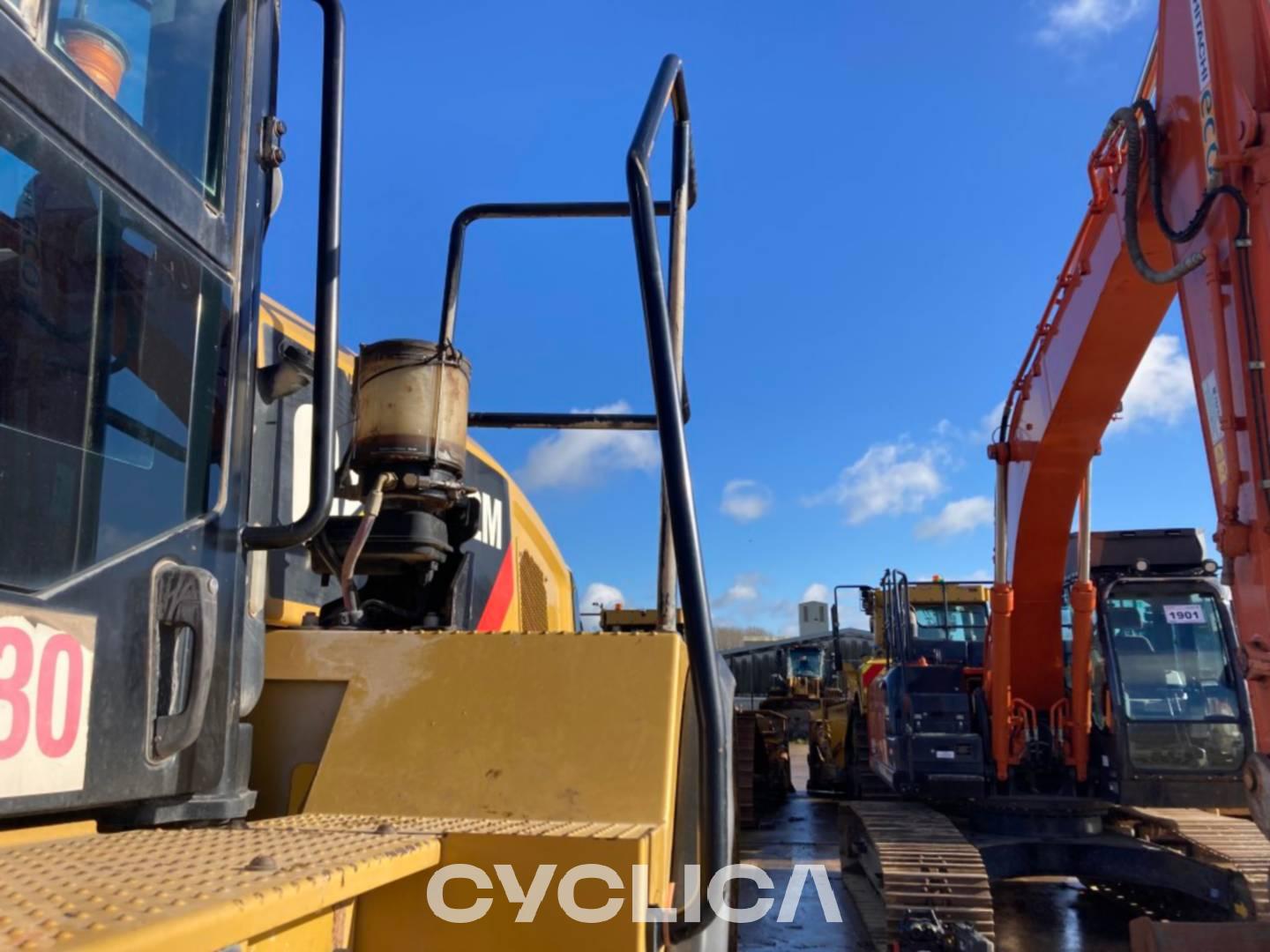 Натоварувачи на тркала  962M JYD10289 - 27