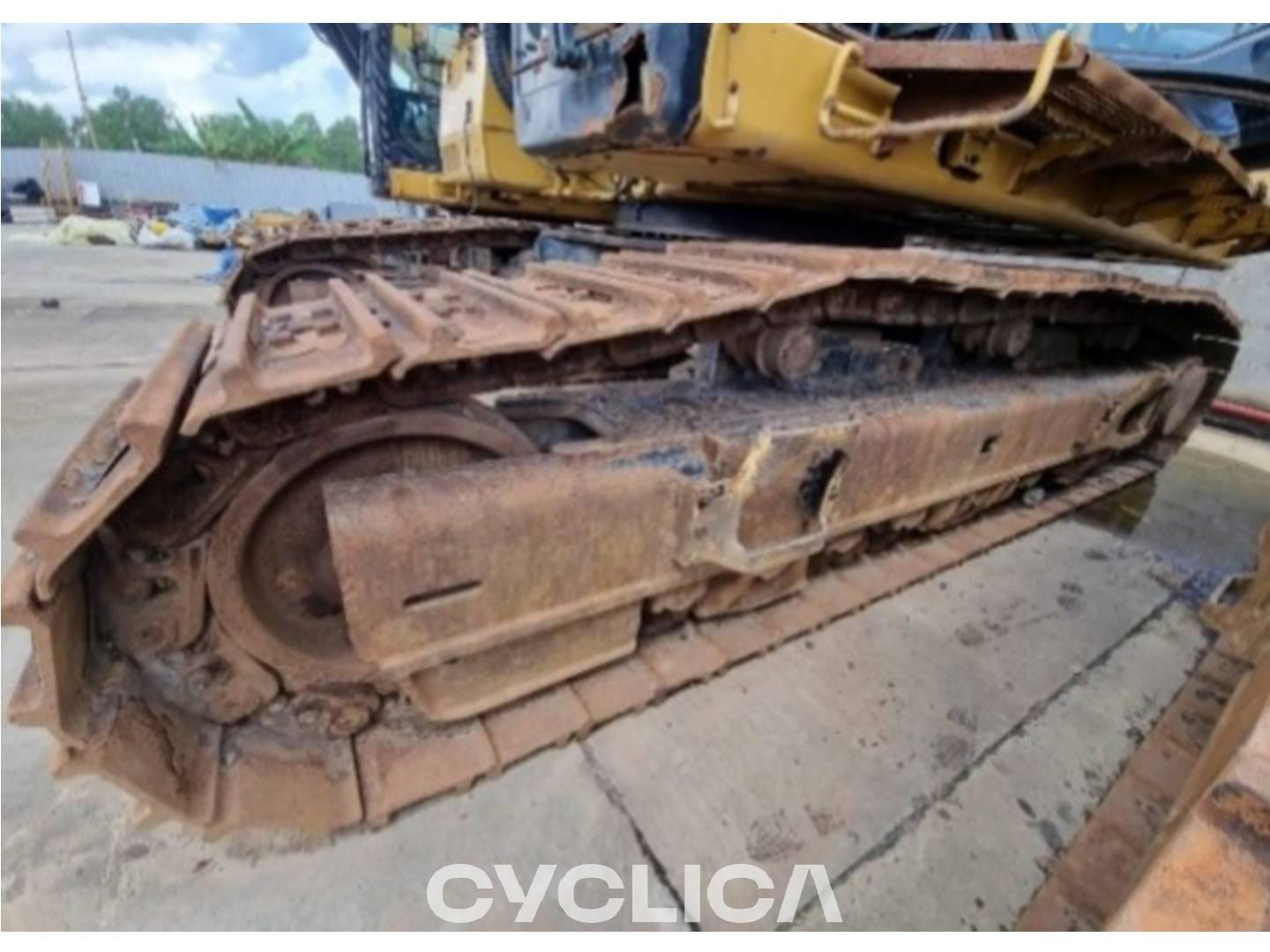 Eskavatorë me Zinxhirë  390F GAY20046 - 14