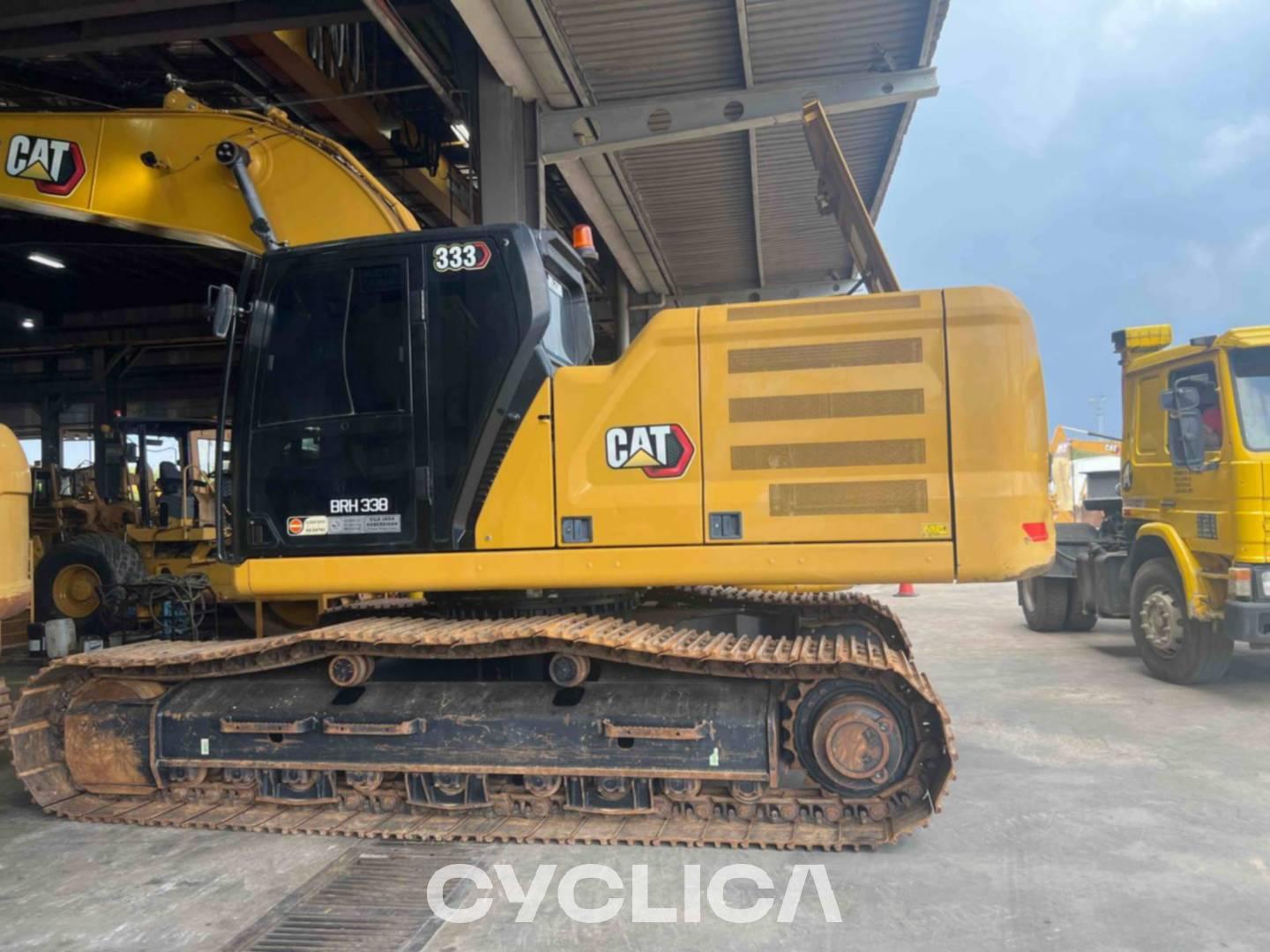 Bageri gusjeničari  333-07 TJT00429 - 4