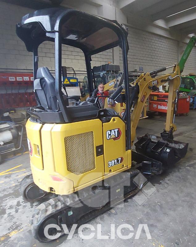 Eskavatorë me Zinxhirë  301.7 JH702145 - 4