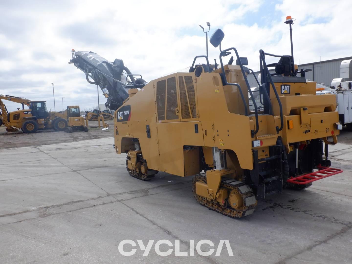 Tlakovanje  PM312-02 NJX00121 - 4