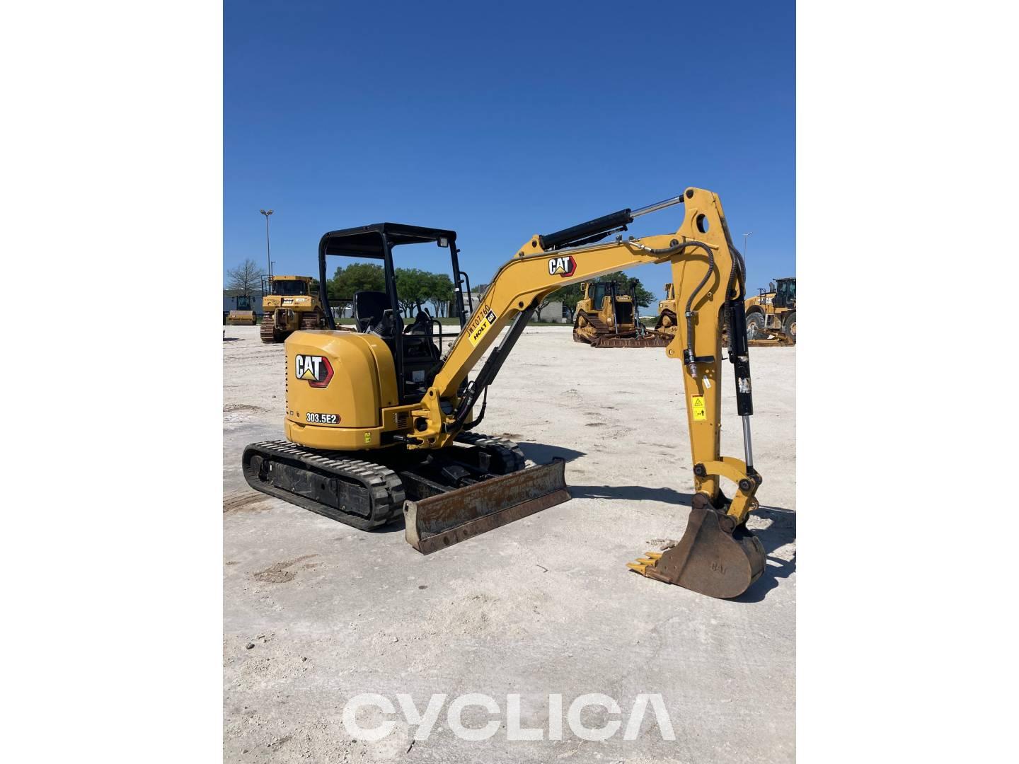 Eskavatorë me Zinxhirë  303.5E2CR JWY07760 - 3