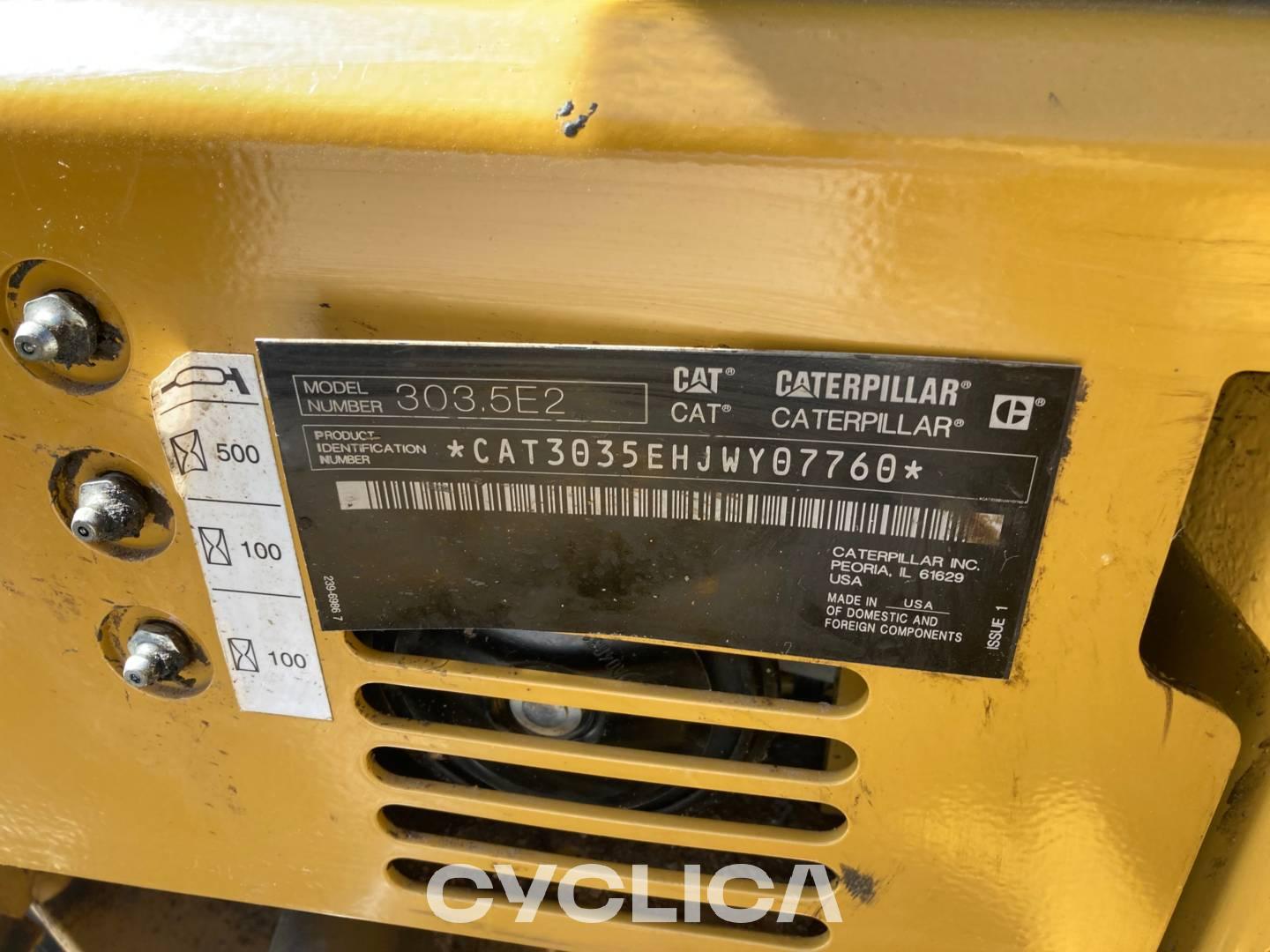 Eskavatorë me Zinxhirë  303.5E2CR JWY07760 - 7