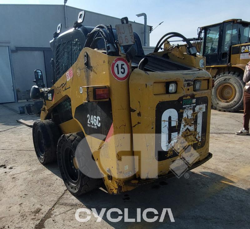 Chargeuses compactes  246C ZDC JAY05725 - 3