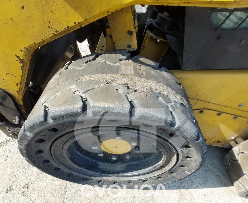 Chargeuses compactes  246C ZDC JAY05725 - 7