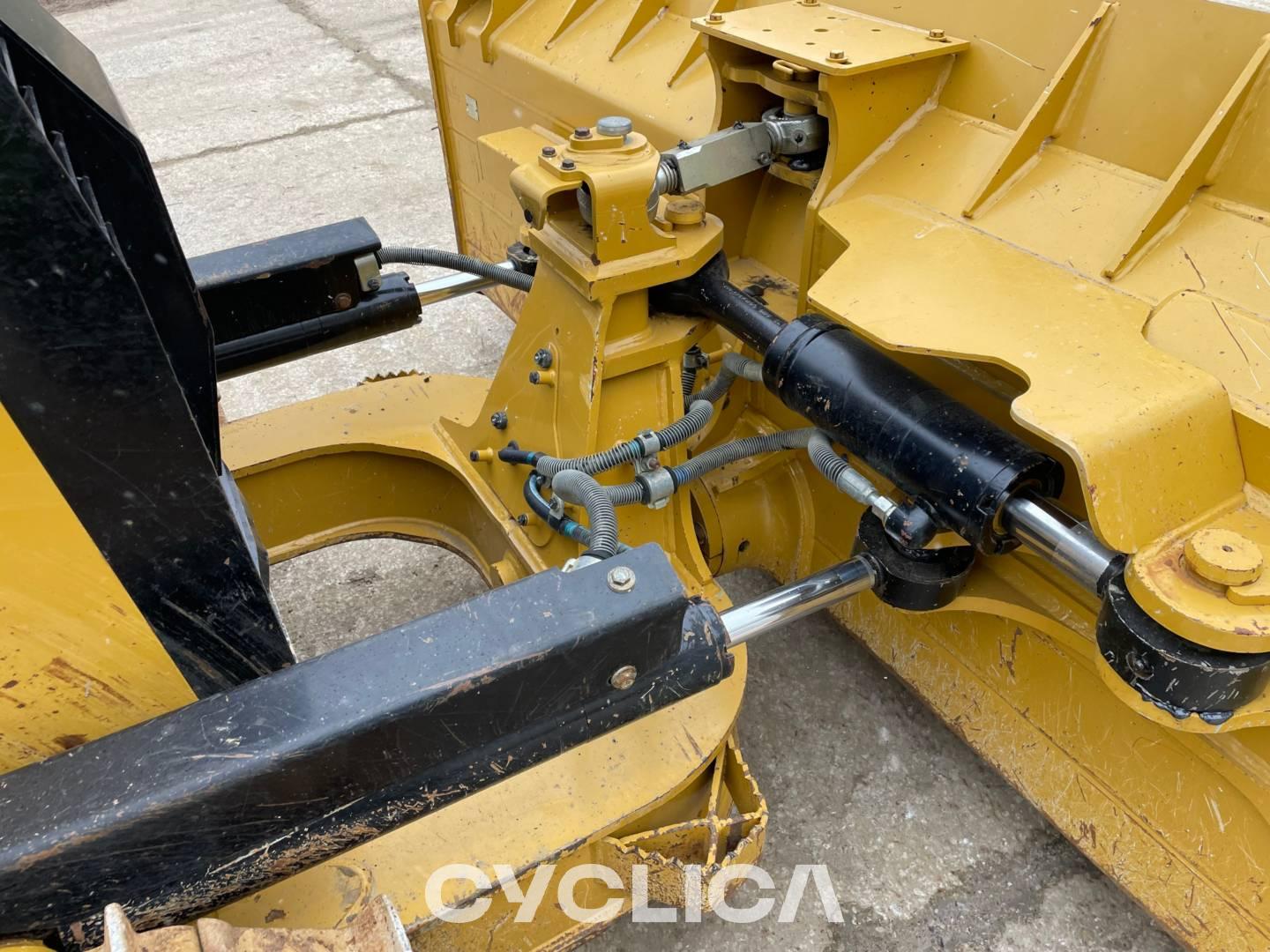 Buldozere dhe Traktorë me zinxhirë  D6K2XL MGM03138 - 29