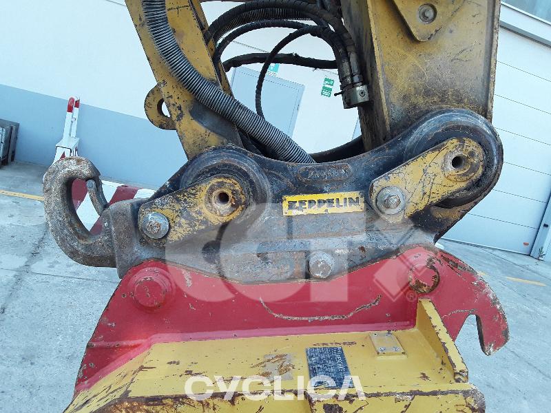 Bageri guseničari  330 NG PFN00409 - 15