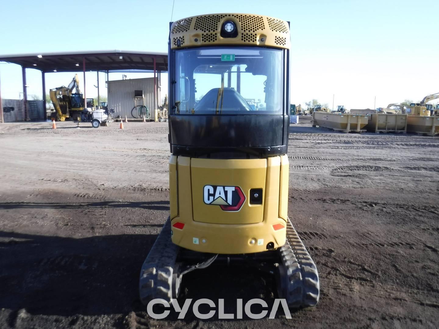 Escavadora de rastos  302-05CR RHM04206 - 12