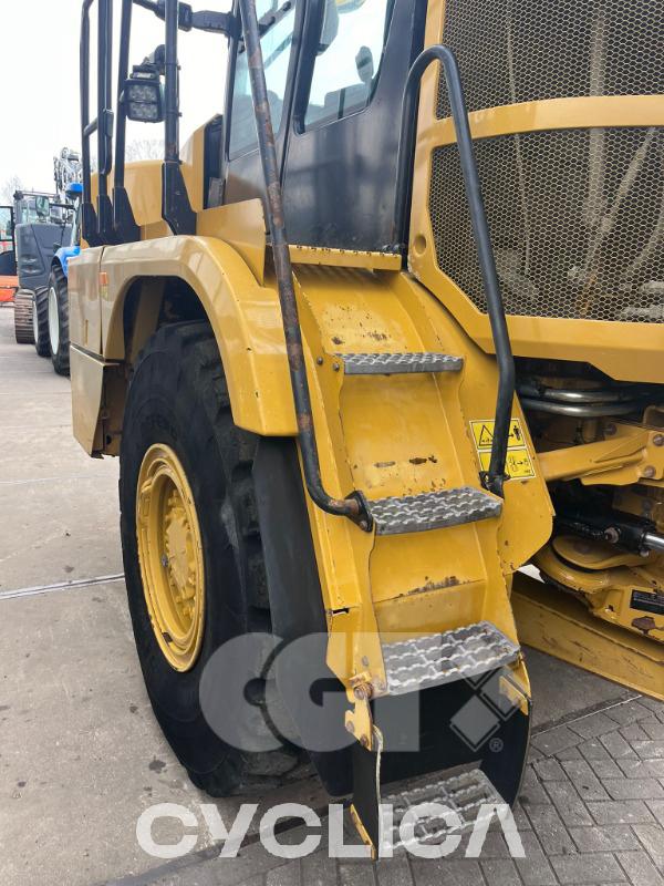 Kiperi i zglobni kamioni  730 3T301245 - 9