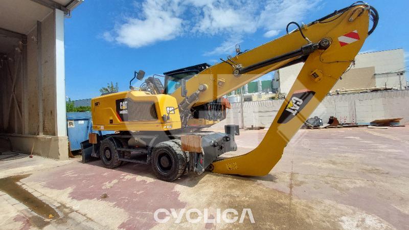 Ekskavatorë me rrota  MH3022 FB302454 - 1