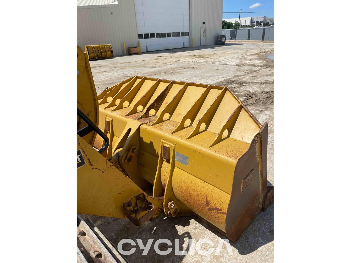 Traccia i caricatori  953K LJT00598 - 18