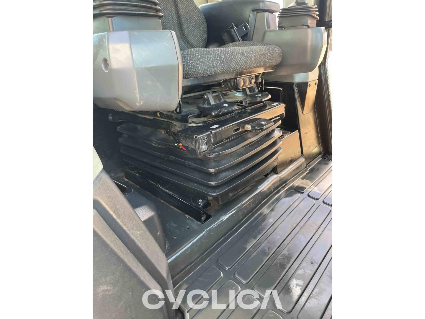 Traccia i caricatori  953K LJT00598 - 24
