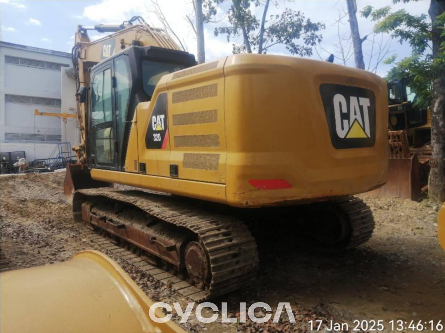 Ровокопачи-гасеничари  320-07 ZBN11392 - 3