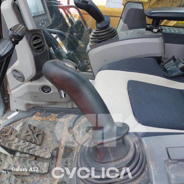 Crawler excavators  330F JFR20### - 16