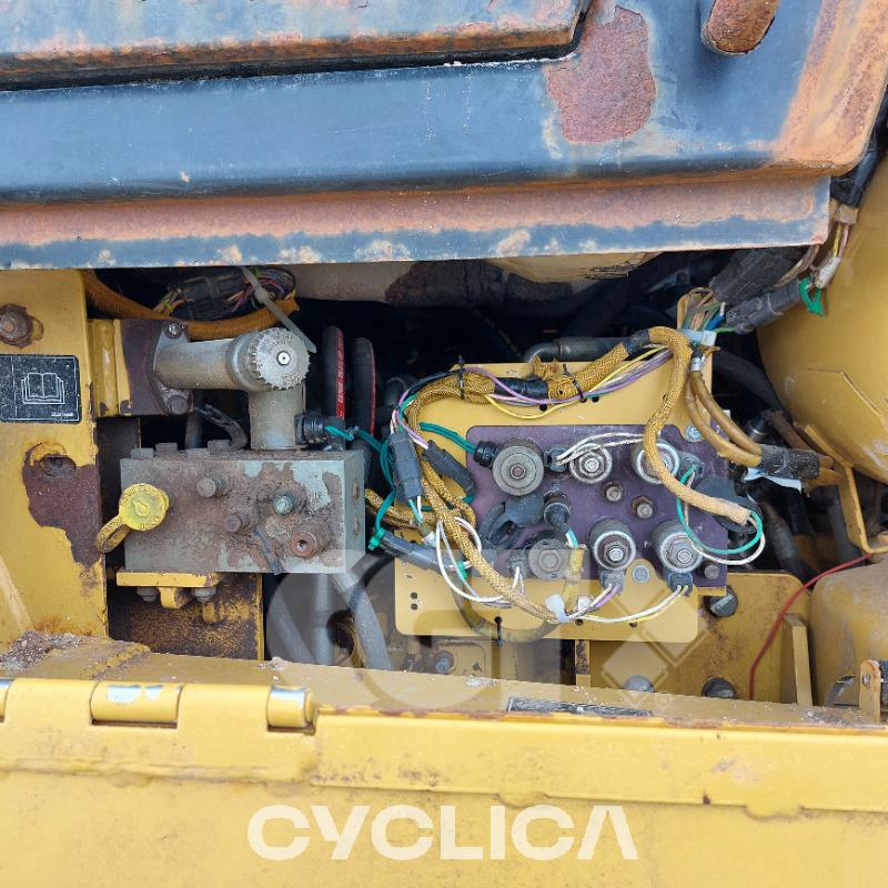 Track loaders  973C LDX00### - 13