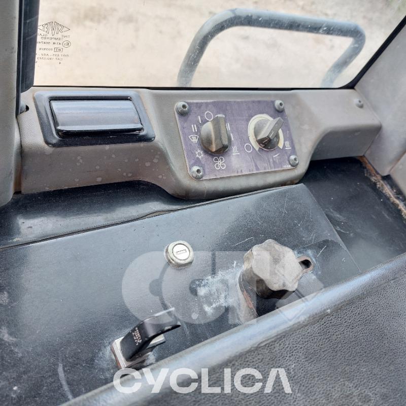 Track loaders  973C LDX00### - 20