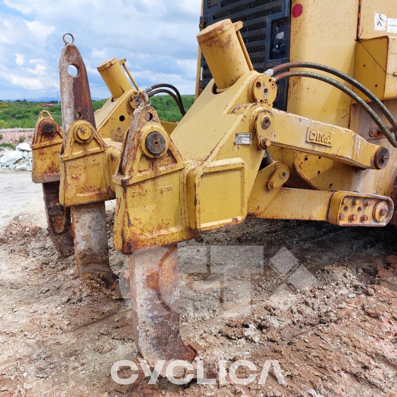 Track loaders  973C LDX00### - 22