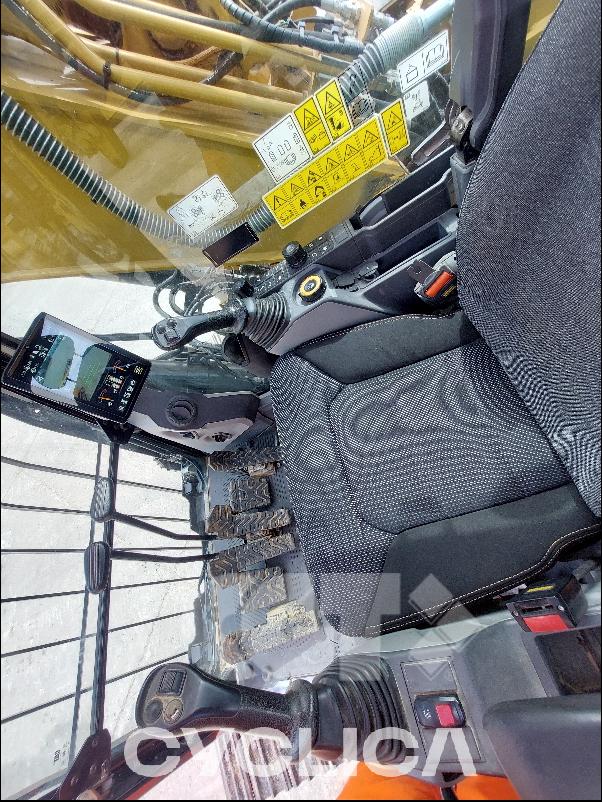 Bageri guseničari  323LN KPE10012 - 21