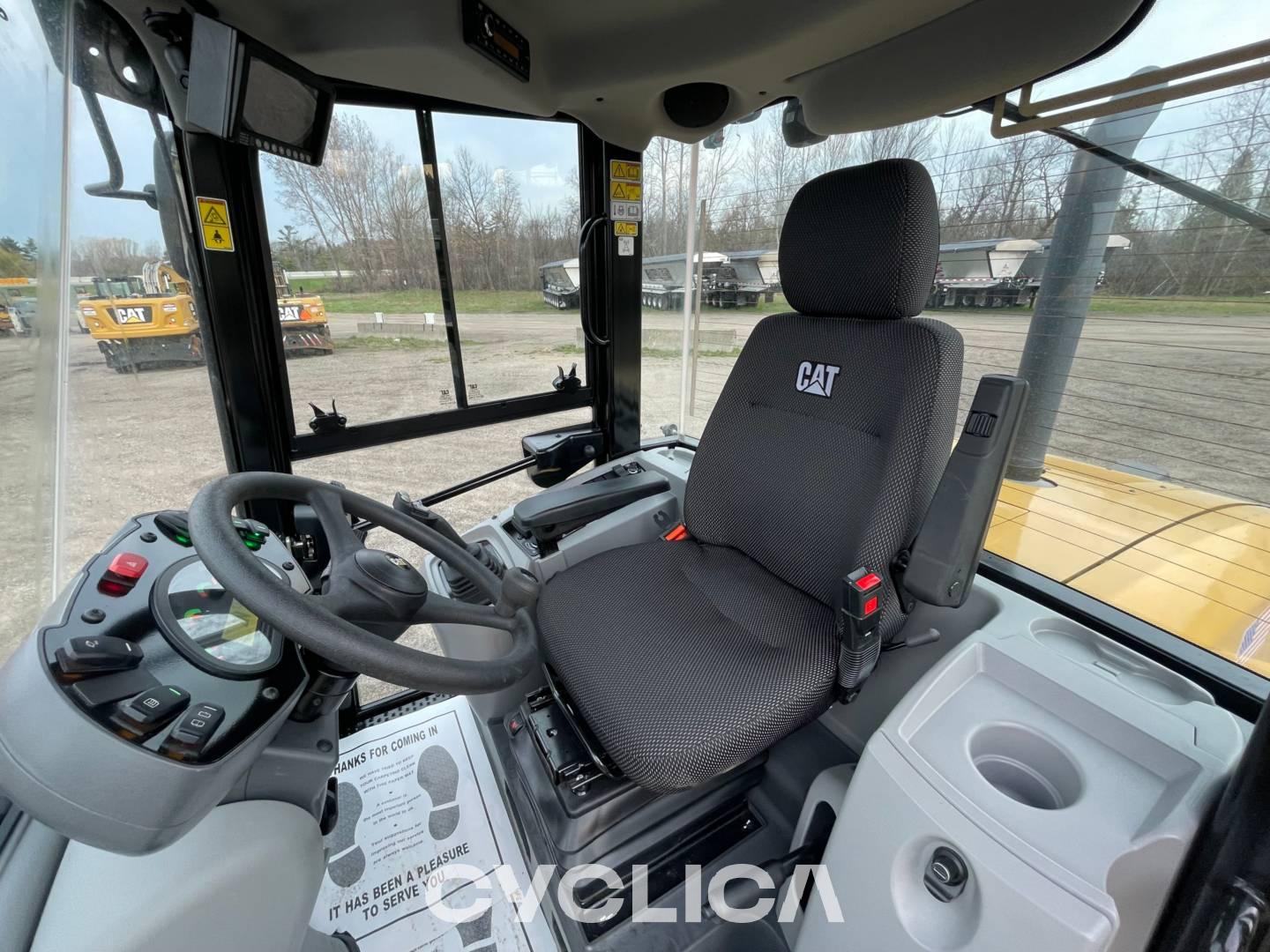 Utovarivači na kotačima  920 SL400968 - 12
