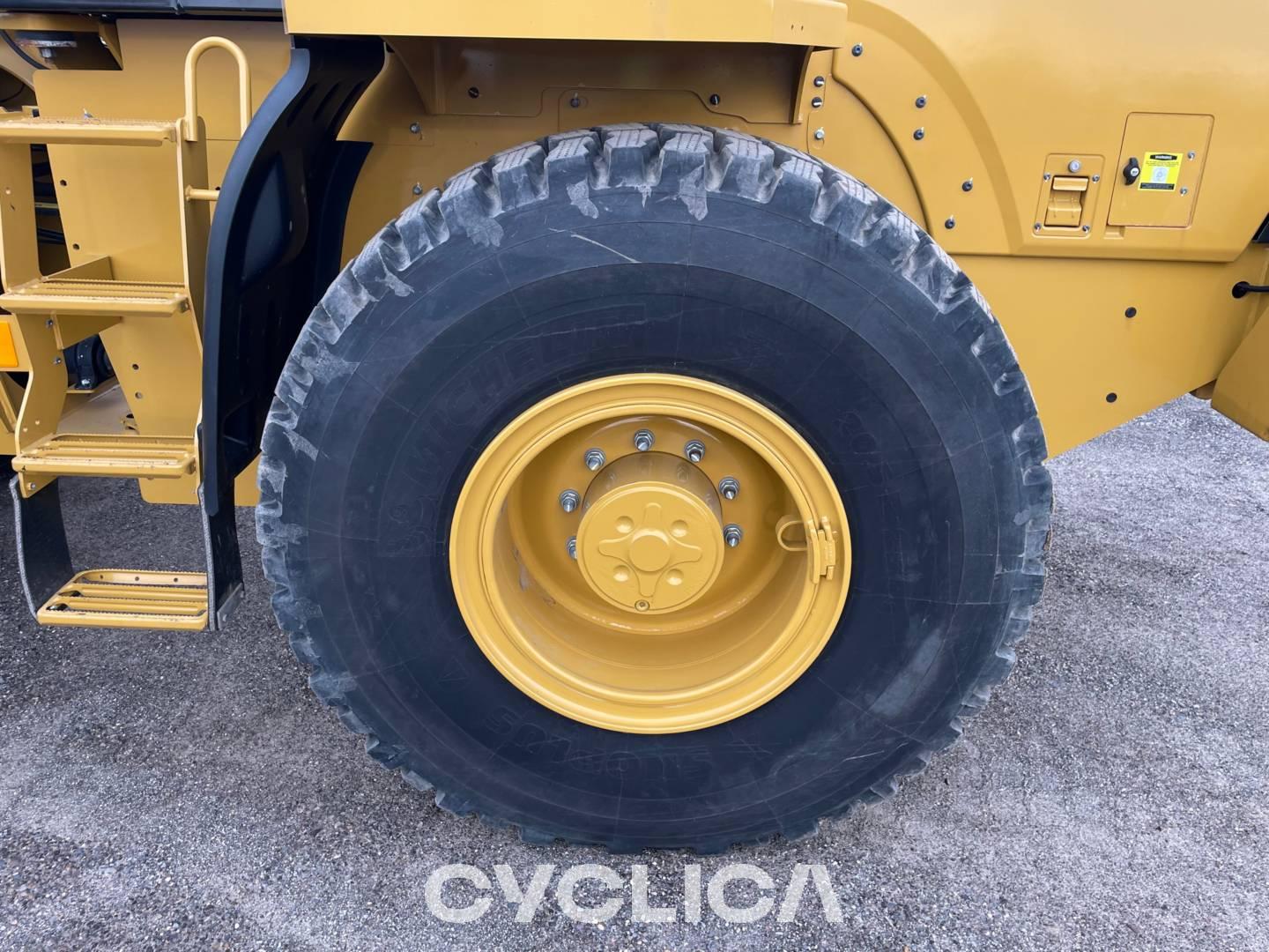 Utovarivači na kotačima  920 SL400968 - 21
