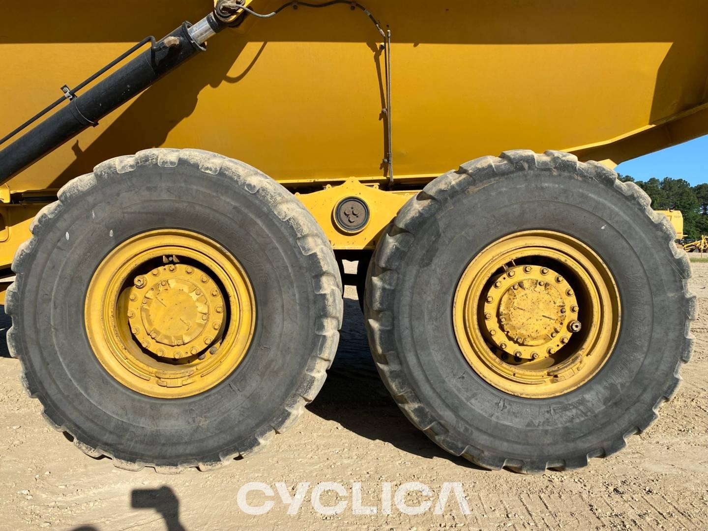Дампери и зглобни камиони  73504 3T500311 - 21