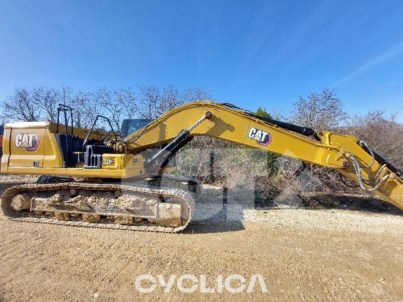 Ровокопачи-гасеничари  330 GC TML10017 - 2
