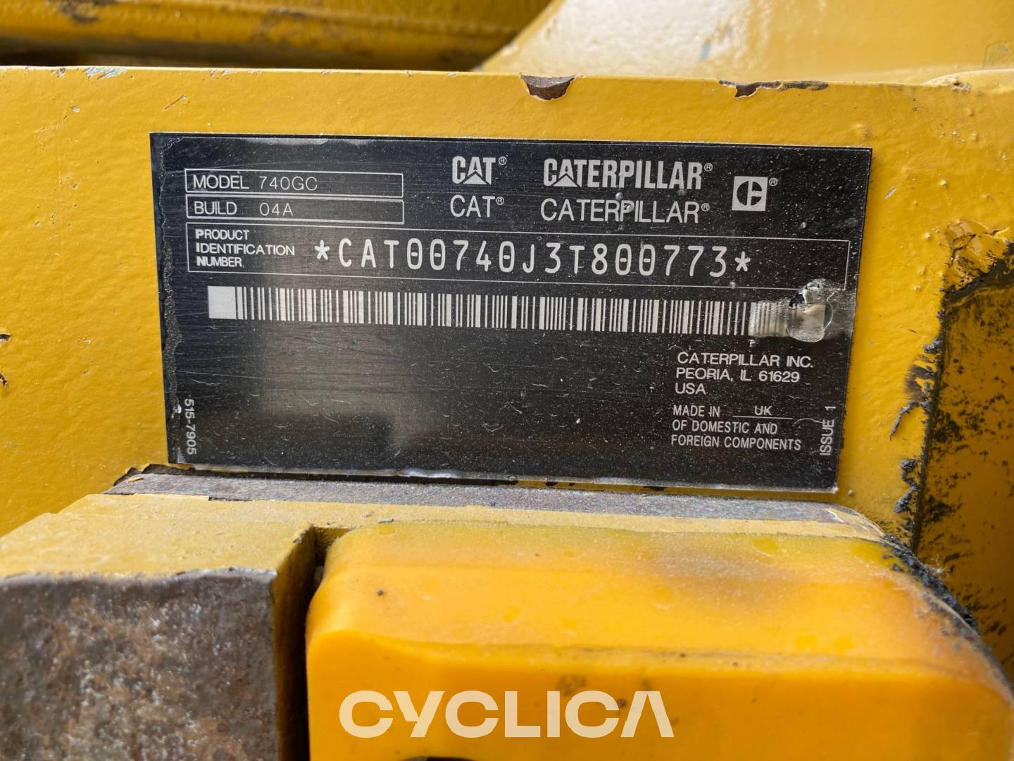 Demperji in zglobni tovornjaki  74004GC 3T800773 - 7
