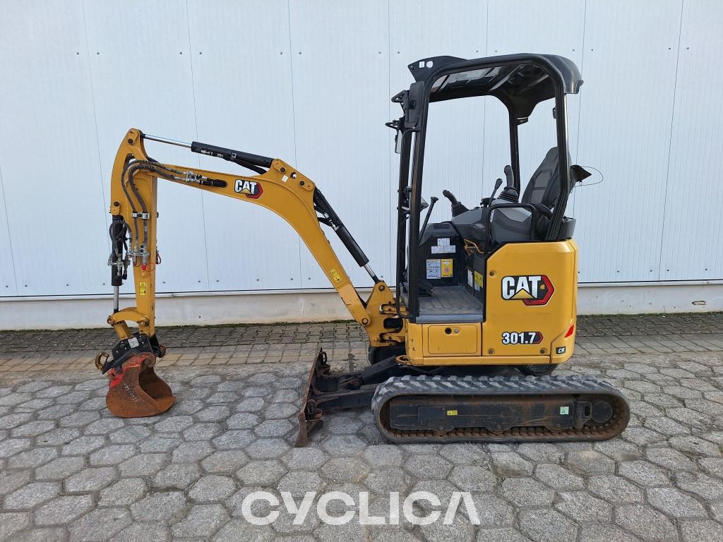 Eskavatorë me Zinxhirë  301.7D JH704160 - 2
