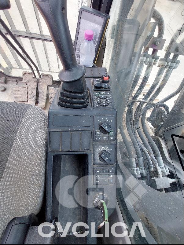 Eskavatorë me Zinxhirë  EC380E 00311148 - 18