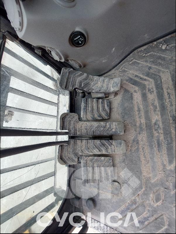 Eskavatorë me Zinxhirë  EC380E 00311148 - 17