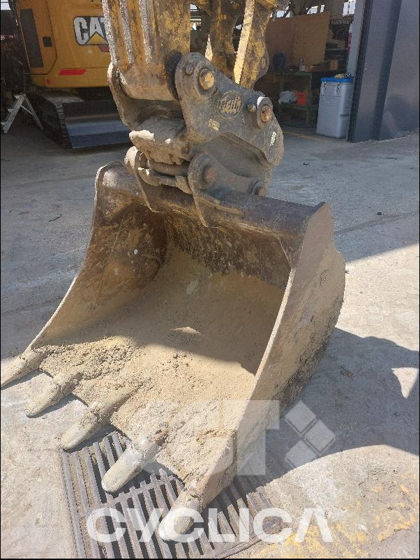 Eskavatorë me Zinxhirë  PC138 F60005 - 9