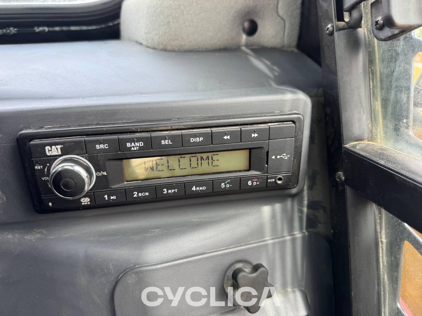 Повеќетеренски мини натоварувачи  259D3 CW928893 - 21