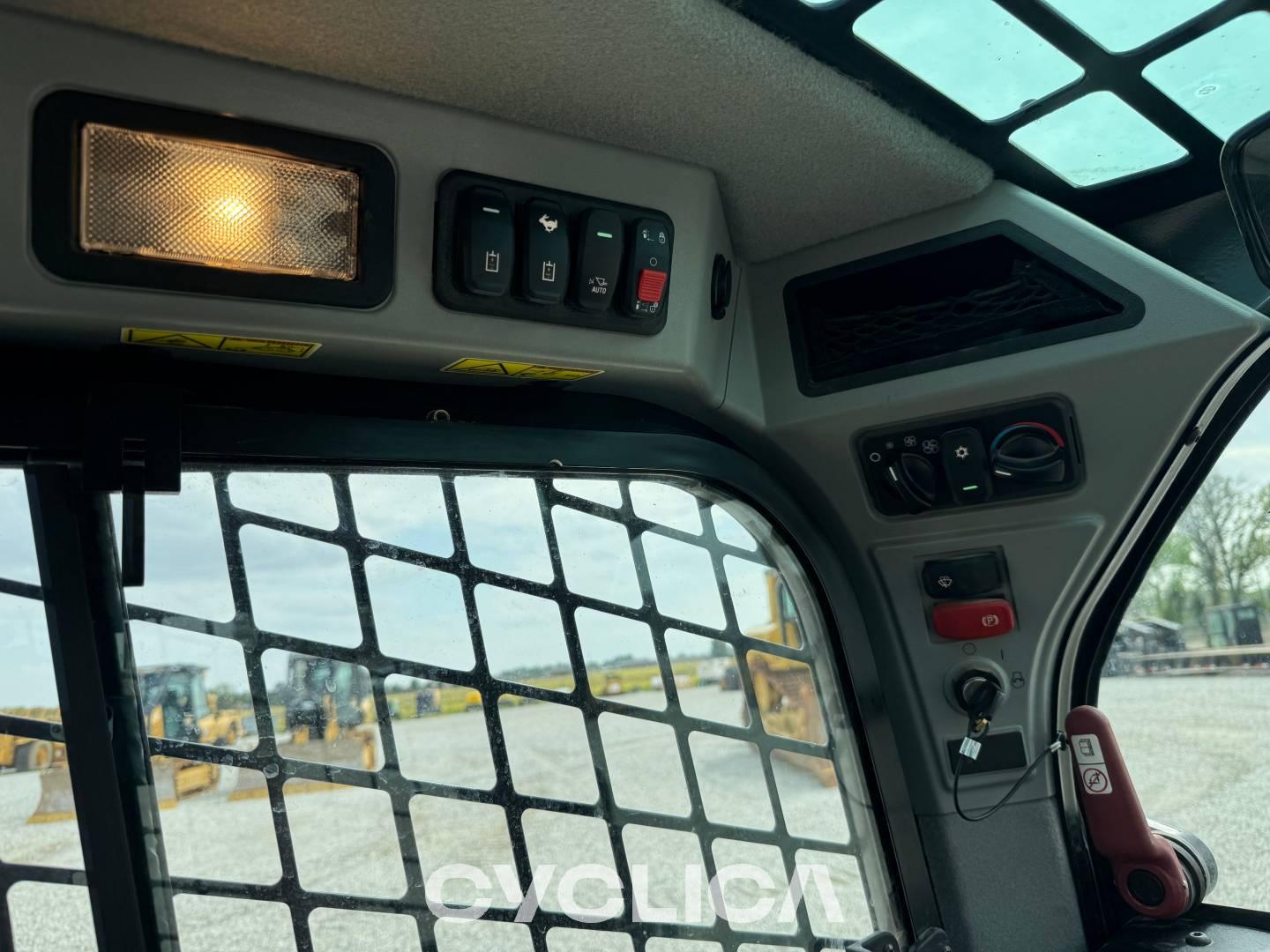 Повеќетеренски мини натоварувачи  259D3 CW928893 - 22