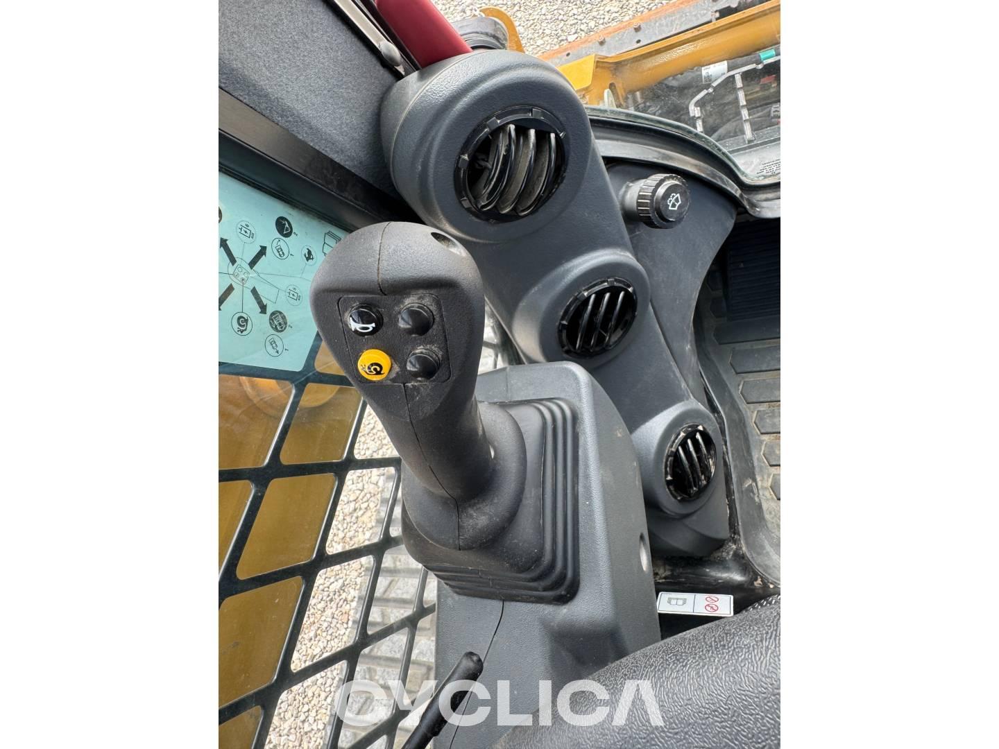 Повеќетеренски мини натоварувачи  259D3 CW928893 - 25