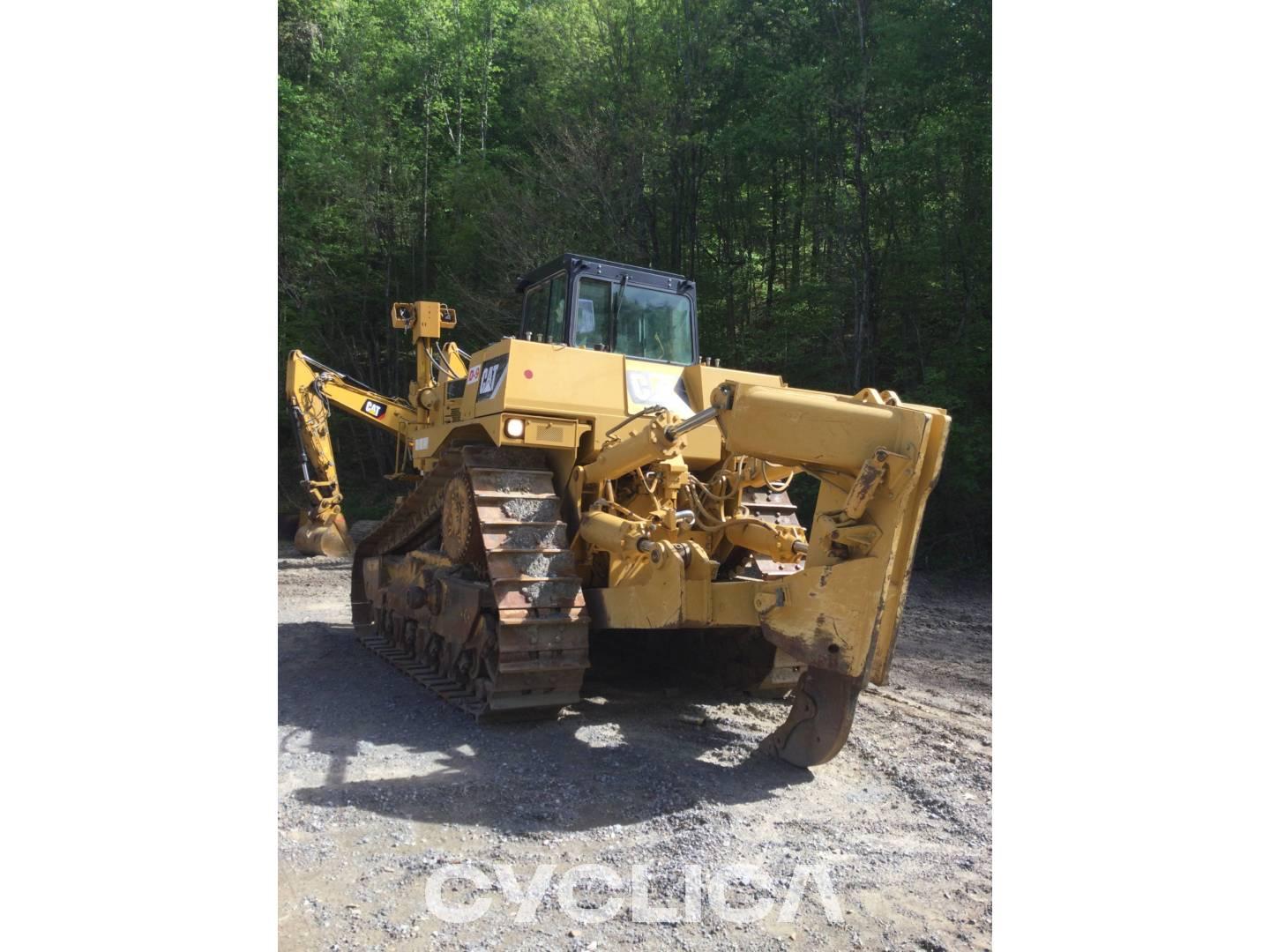 Bulldozer e trattori cingolati  D10T RJG02340 - 3