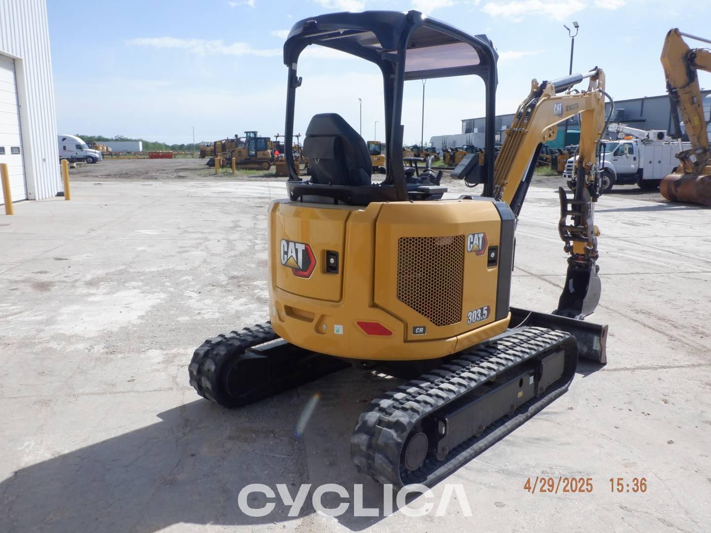 Ровокопачи-гасеничари  303.5-07CR RE903378 - 4