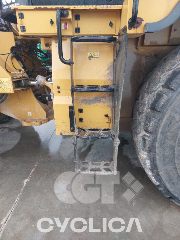 Натоварувачи на тркала  966M MD700433 - 6