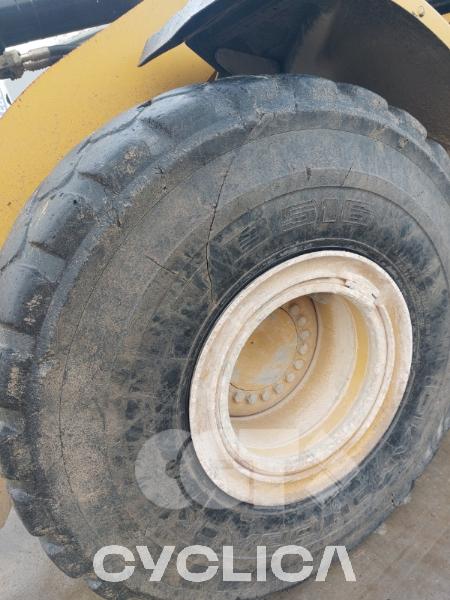 Натоварувачи на тркала  966M MD700433 - 8