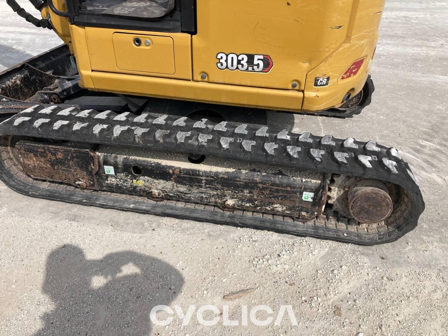 Ровокопачи-гасеничари  303.507CR RE900324 - 14