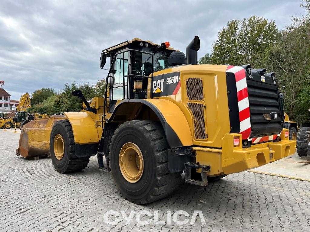 Palas cargadoras de ruedas  966M MD700511 - 2
