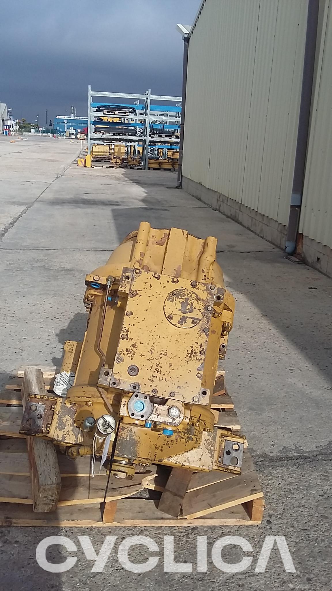 Power train  988B 9W0782 - 2