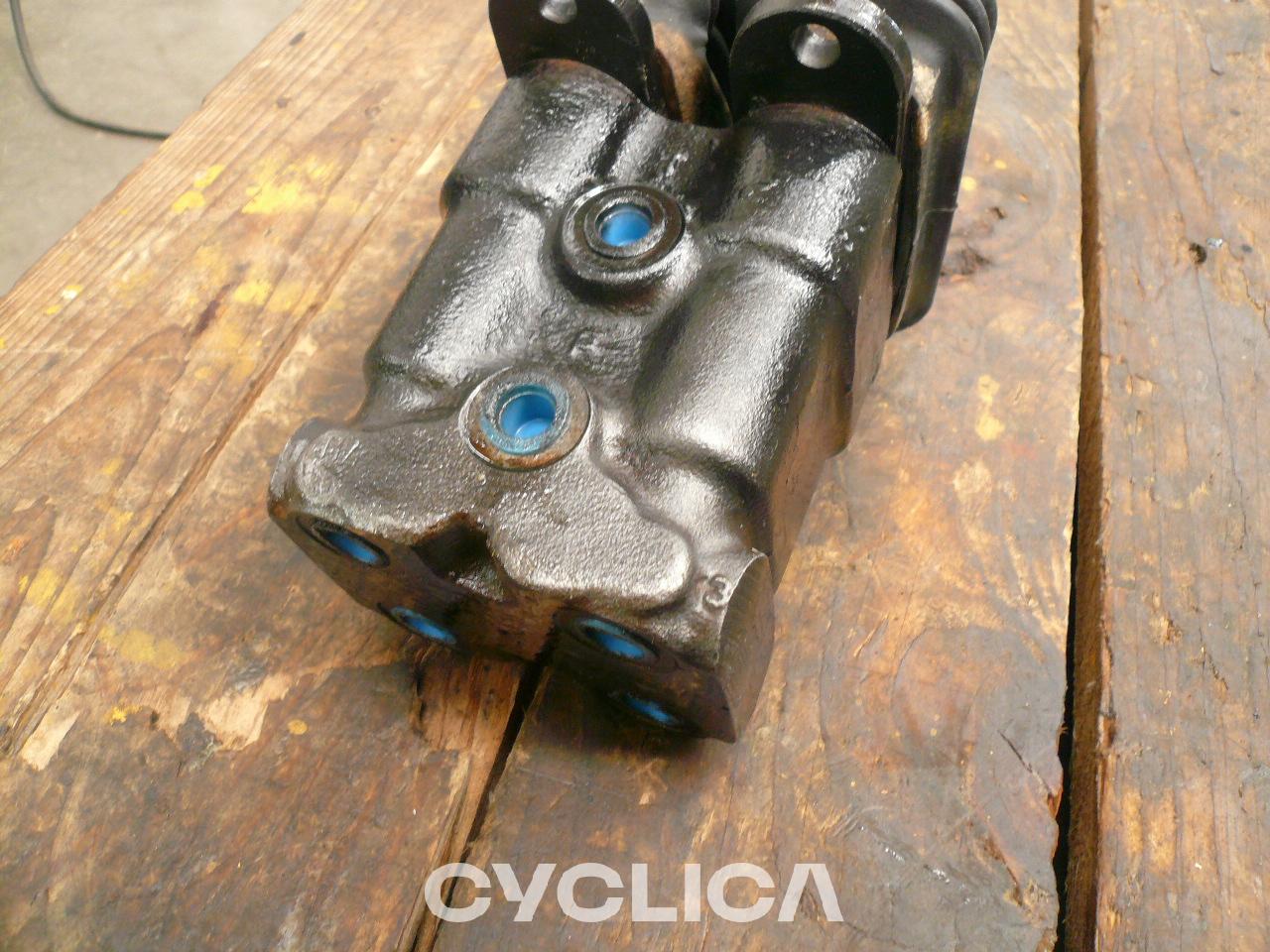 Hidráulico  345B II 1232148 - 2