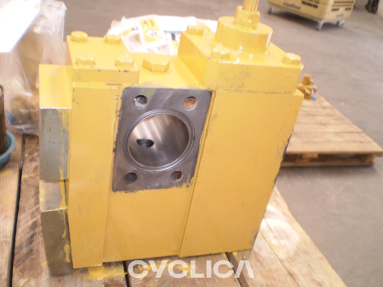 Hydraulic  365B II 2019381 - 2