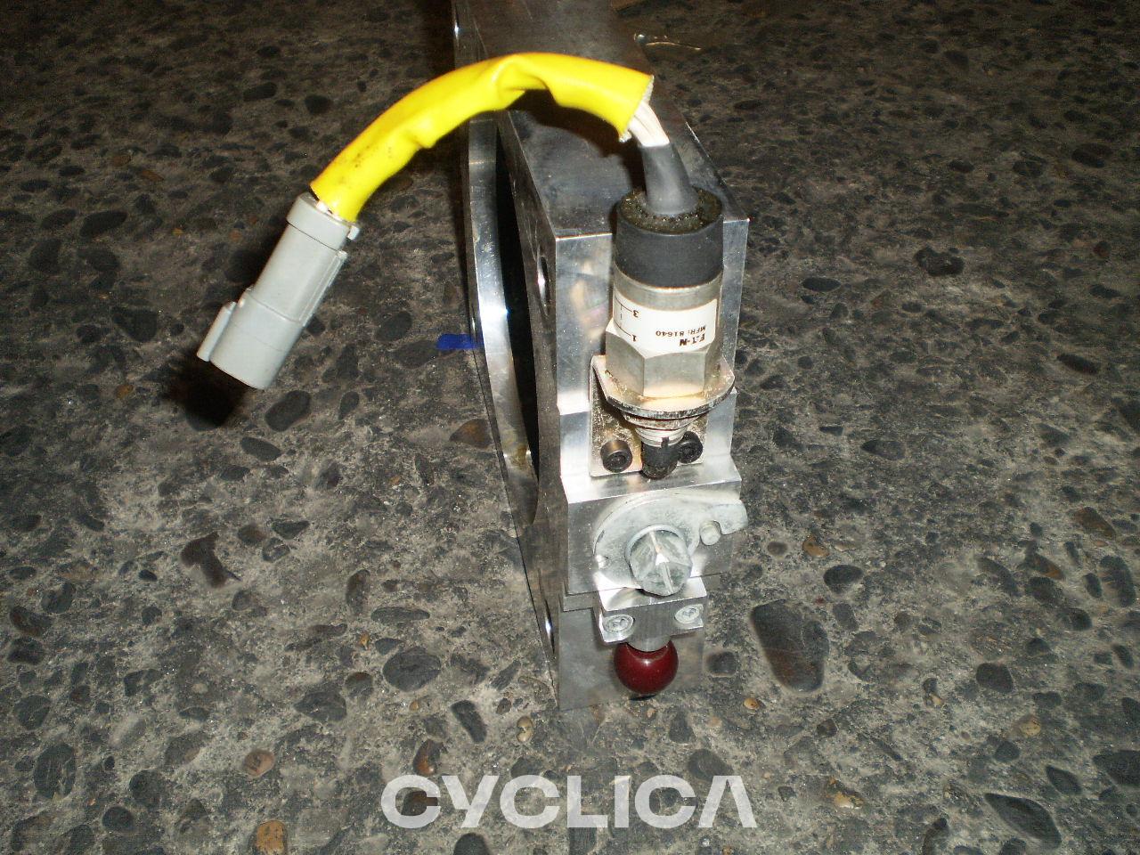 Hydraulic  PIEZAS US 1588171 - 1